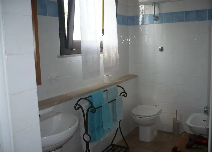 Il Baffetto Oda ve Kahvaltı 4*